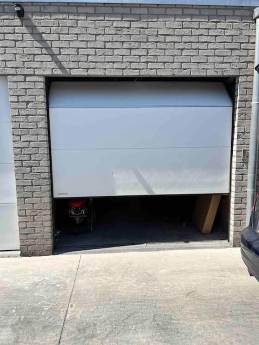 Zaalhof Appartement Ieper Exteriör bild